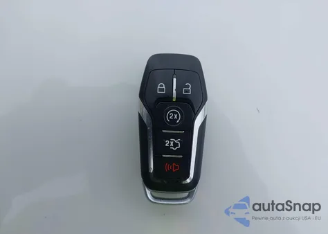 2014 Ford Fusion Hybrid Titanium из США, поврежденный, VIN 3FA6P0RUXER292751